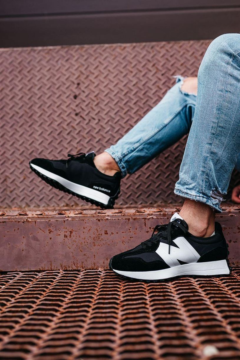 Кросівки New Balance 327 Black White 3550 фото