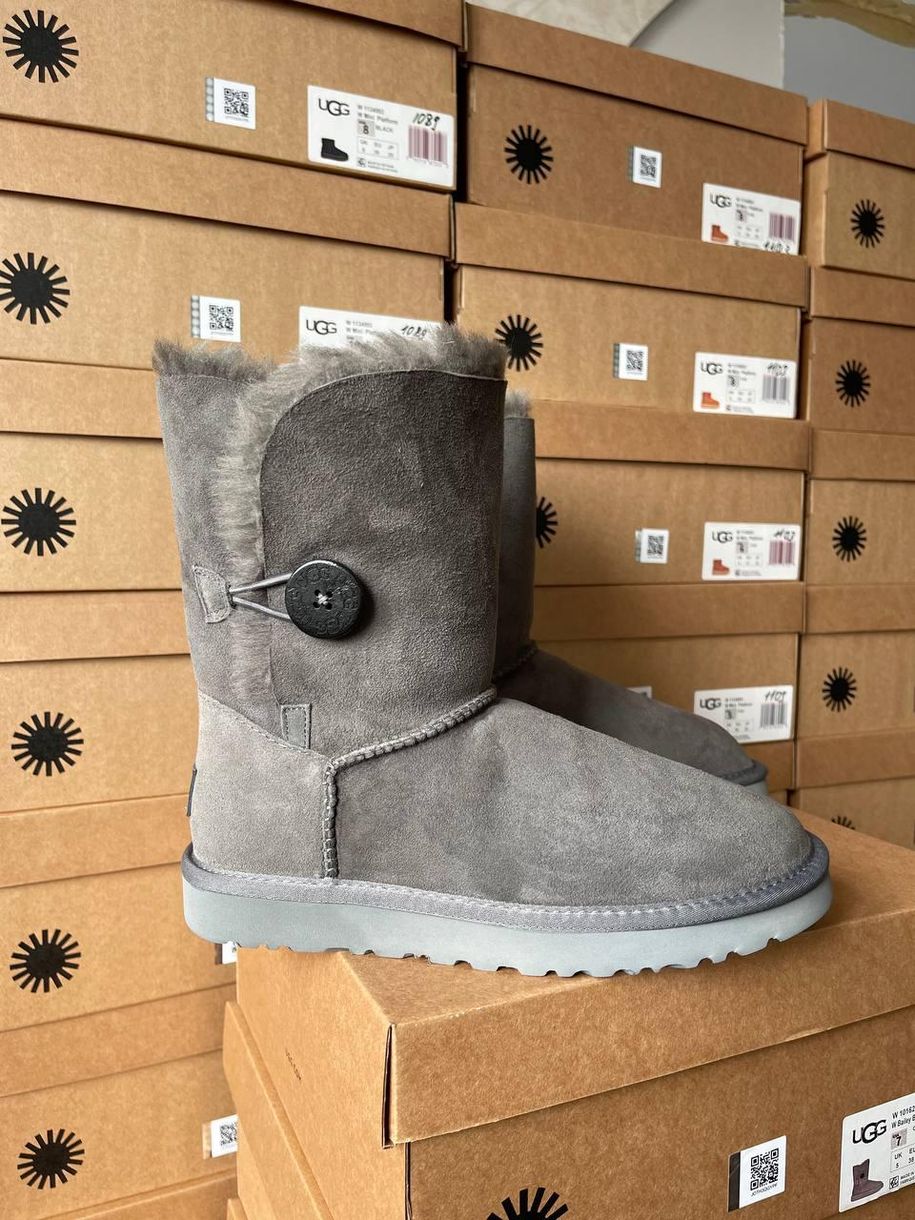 Зимові чоботи Ugg Short Bailey Button Grey 9967 фото