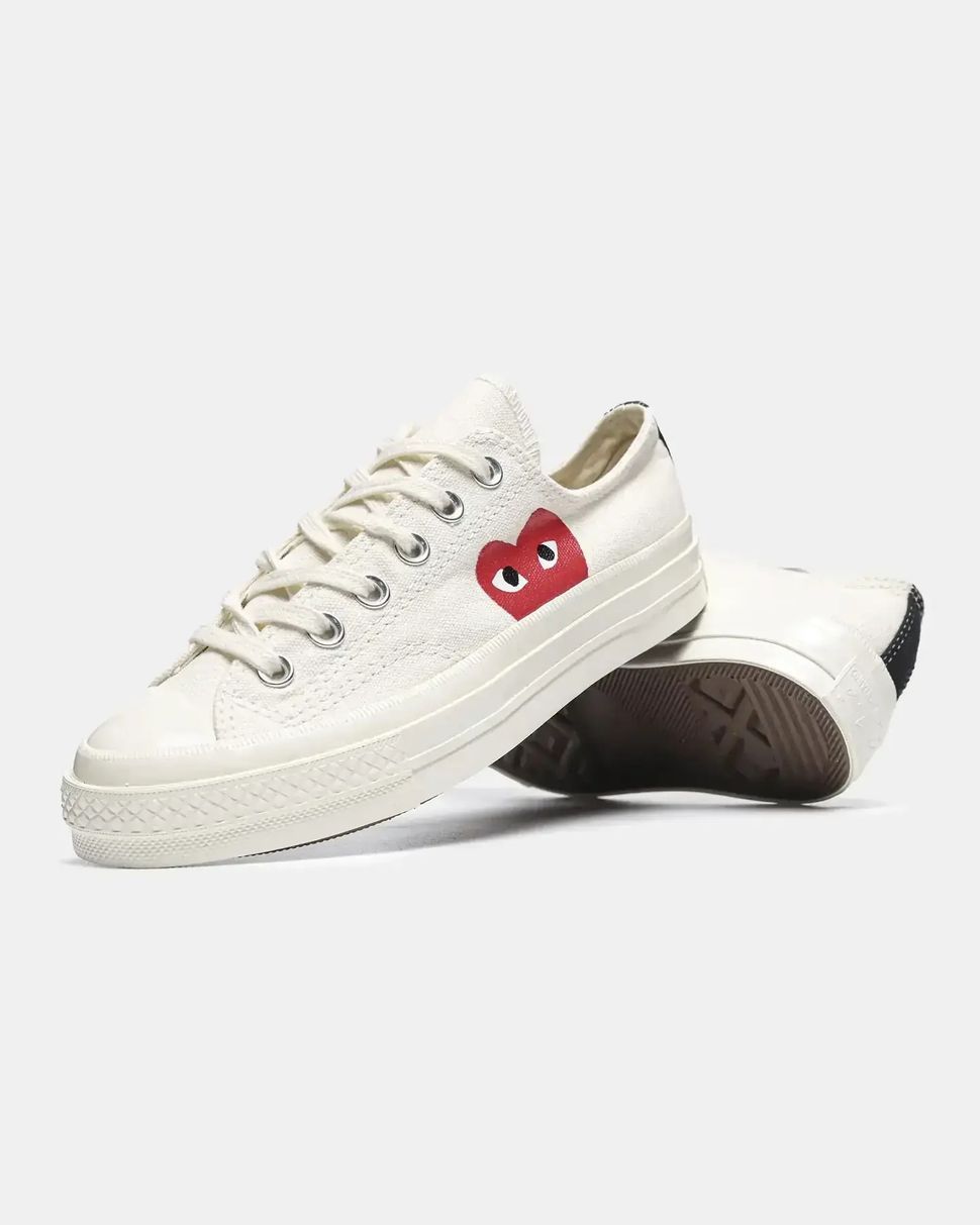 Converse Chuck 70 x Comme des Gar&ccedil;ons PLAY Low Egret Red Heart