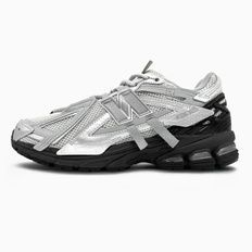 New Balance 1906A Silver Black