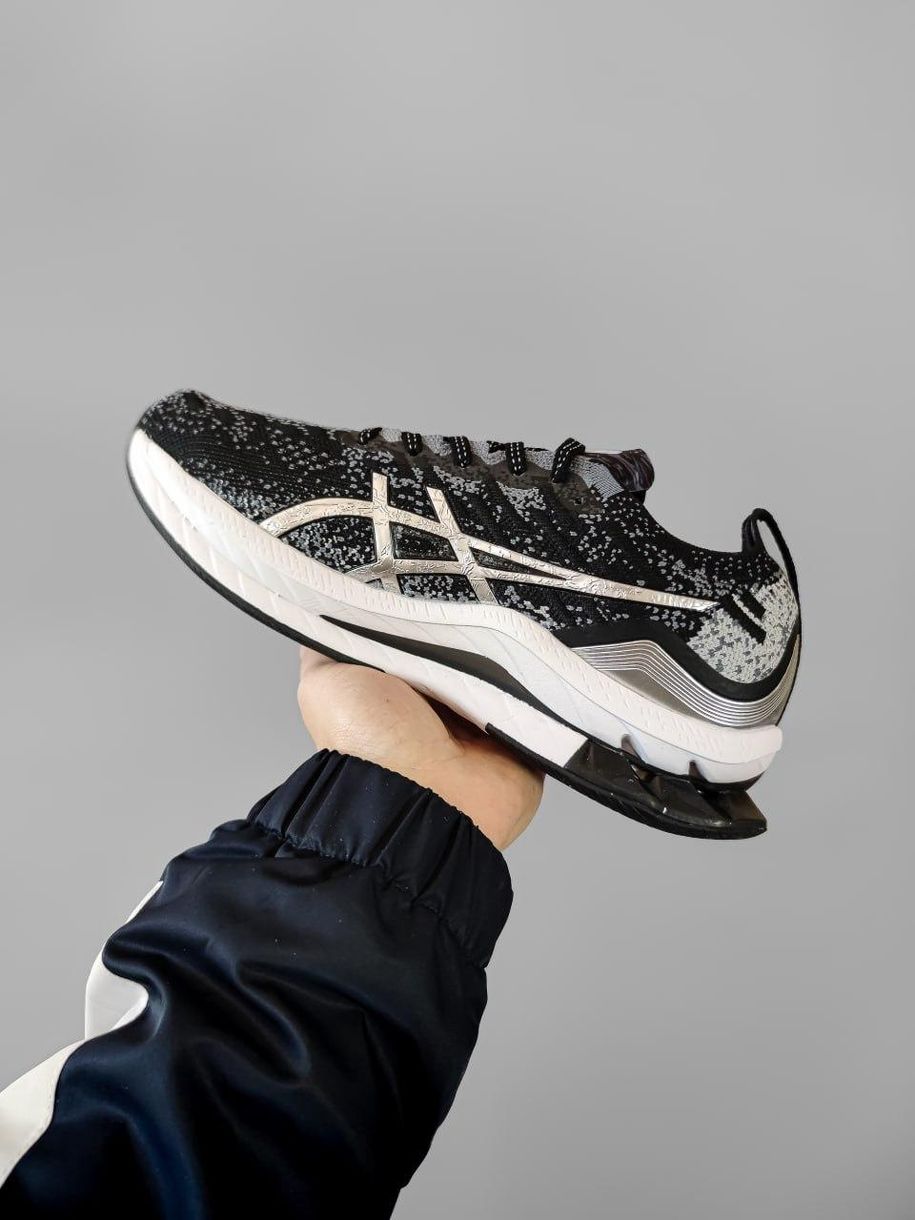 Кроссовки черные Asics Gel-Kinsei Blast Black, 40