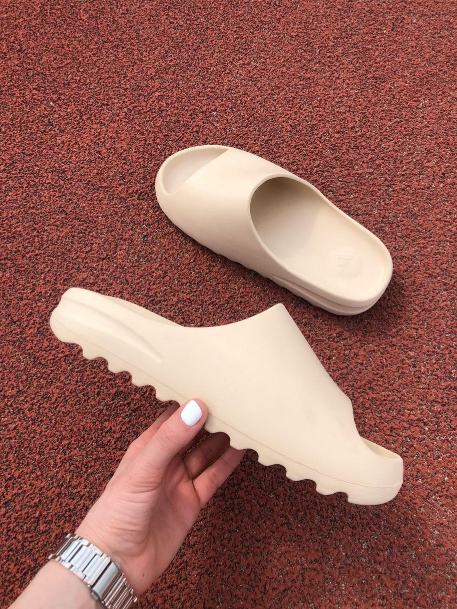 Кросівки Adidas Yeezy Slide Pure 2022 7699 фото