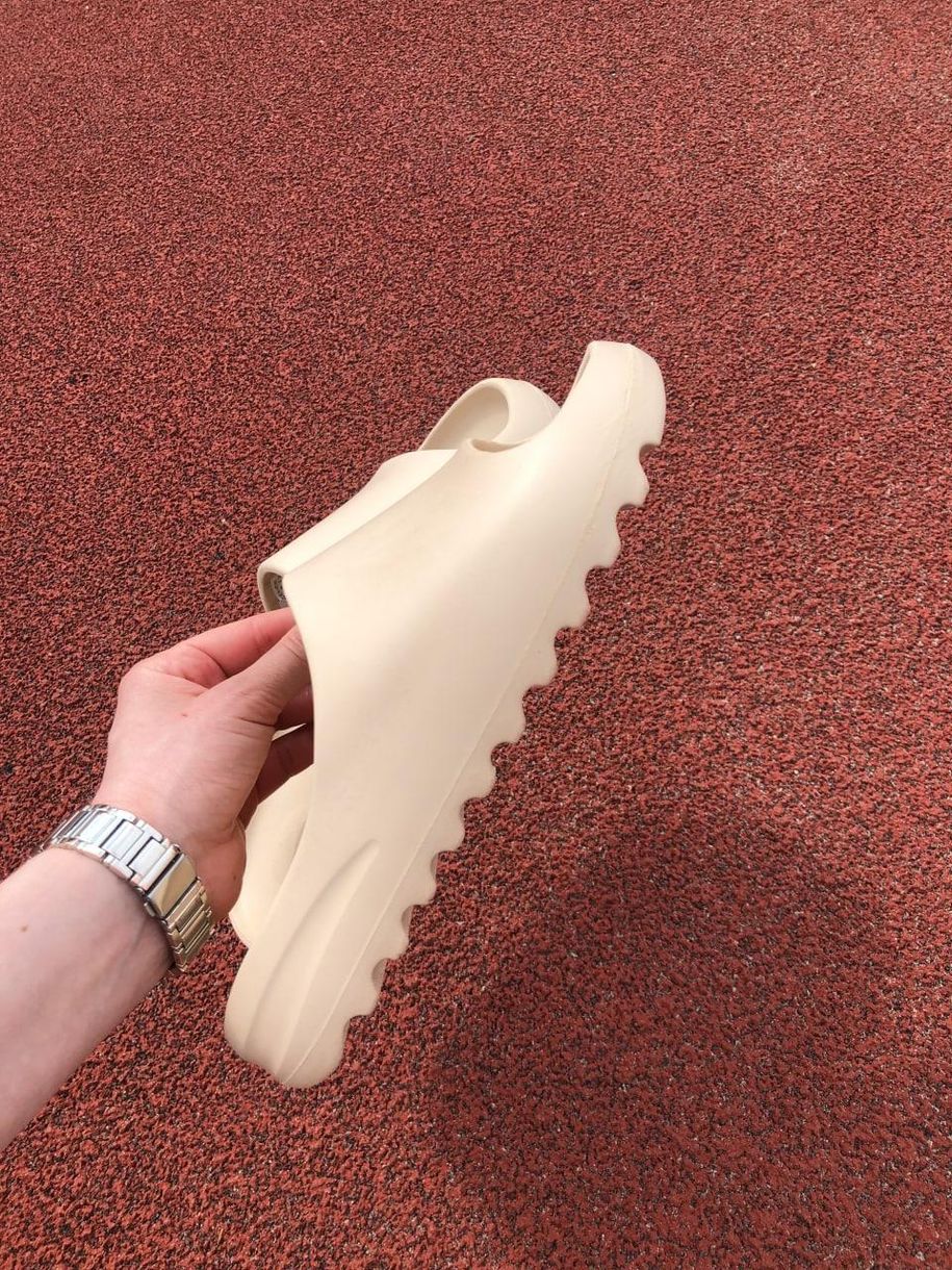 Кросівки Adidas Yeezy Slide Pure 2022 7699 фото