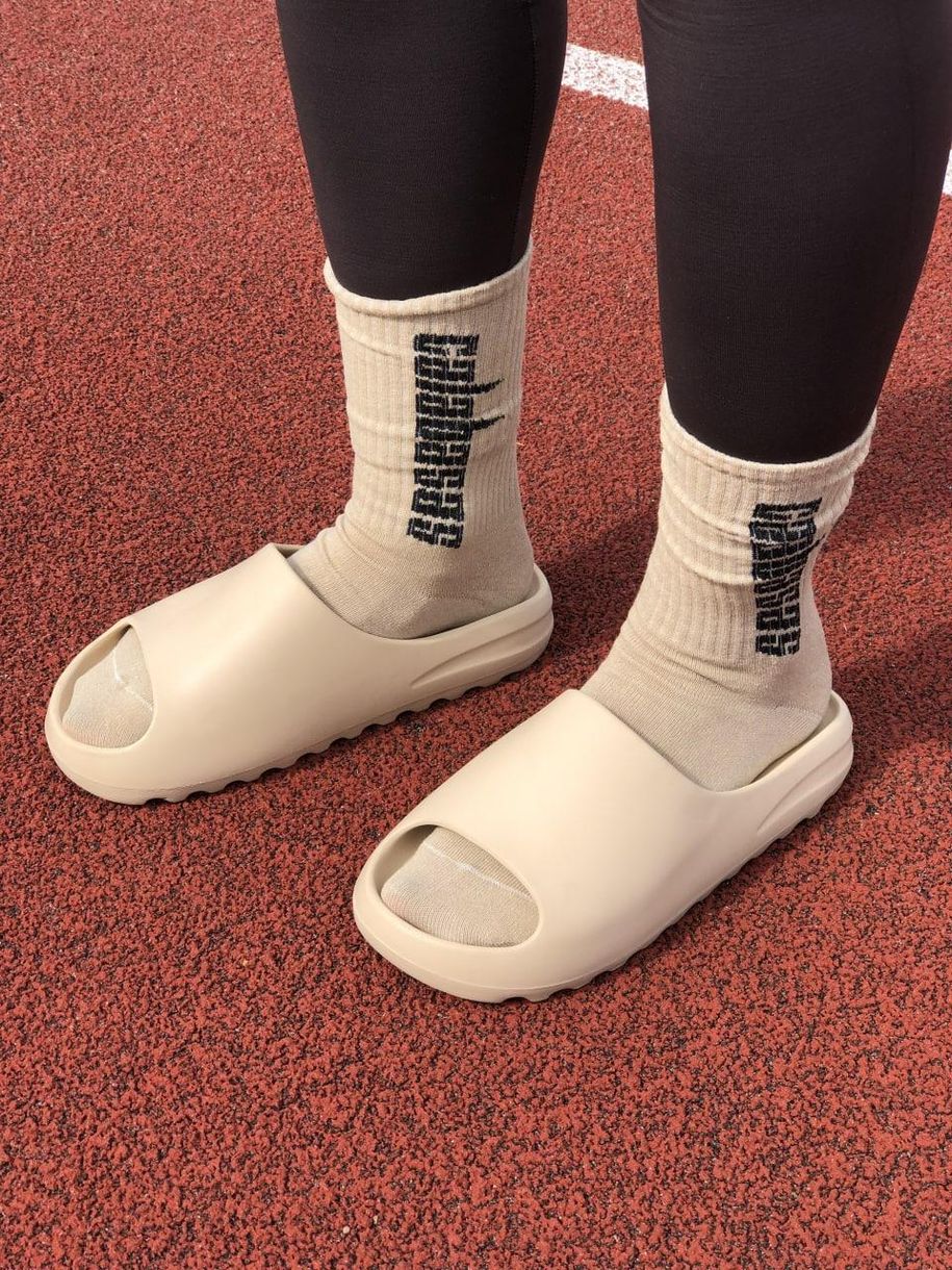 Кросівки Adidas Yeezy Slide Pure 2022 7699 фото