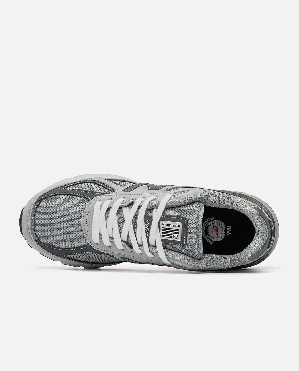 New Balance 990v4 Grey