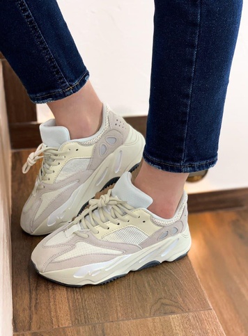 Кроссовки Adidas Yeezy Boost 700 V1 Analog 3152 фото