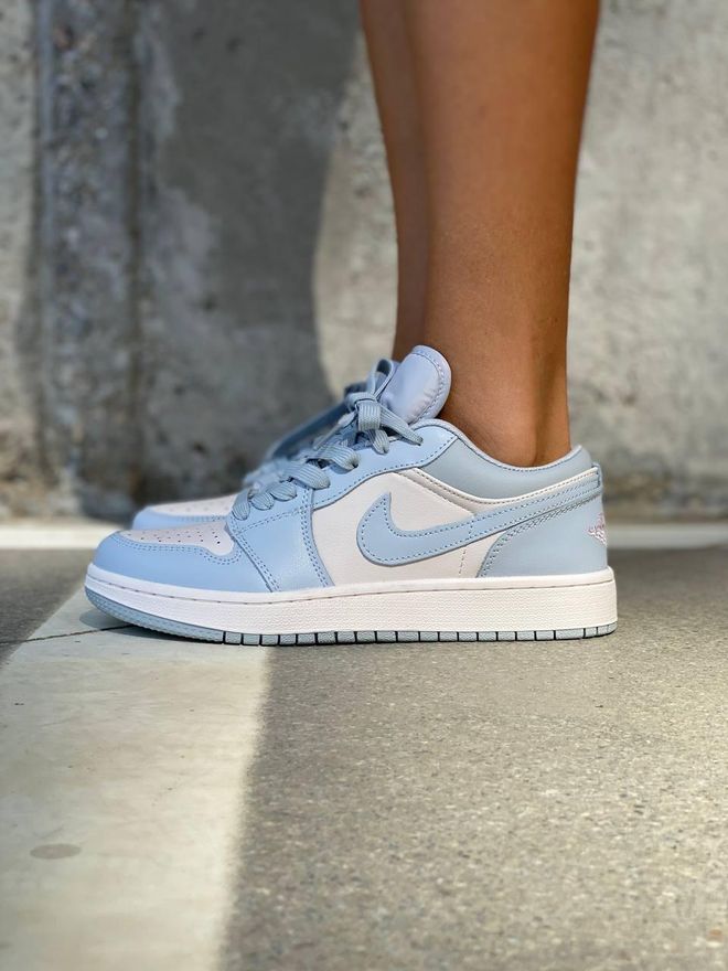 nike air jordan 1 low blue