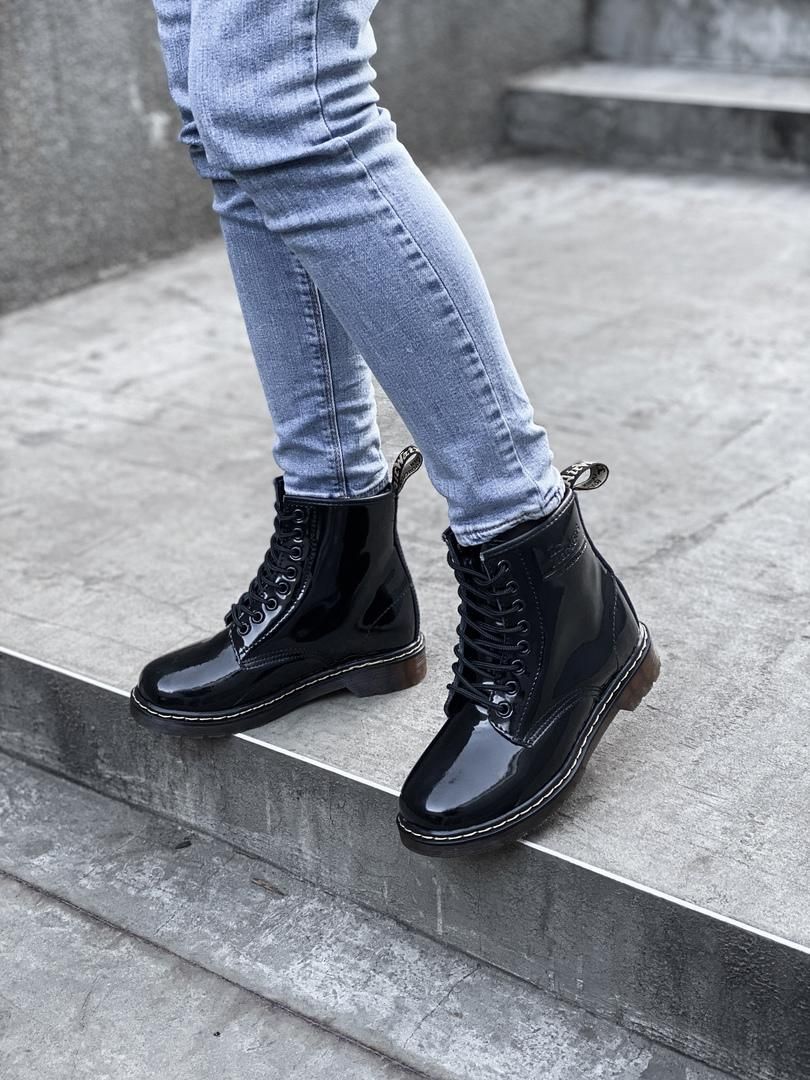 Зимние ботинки Dr. Martens Patent Black 3 4211 фото