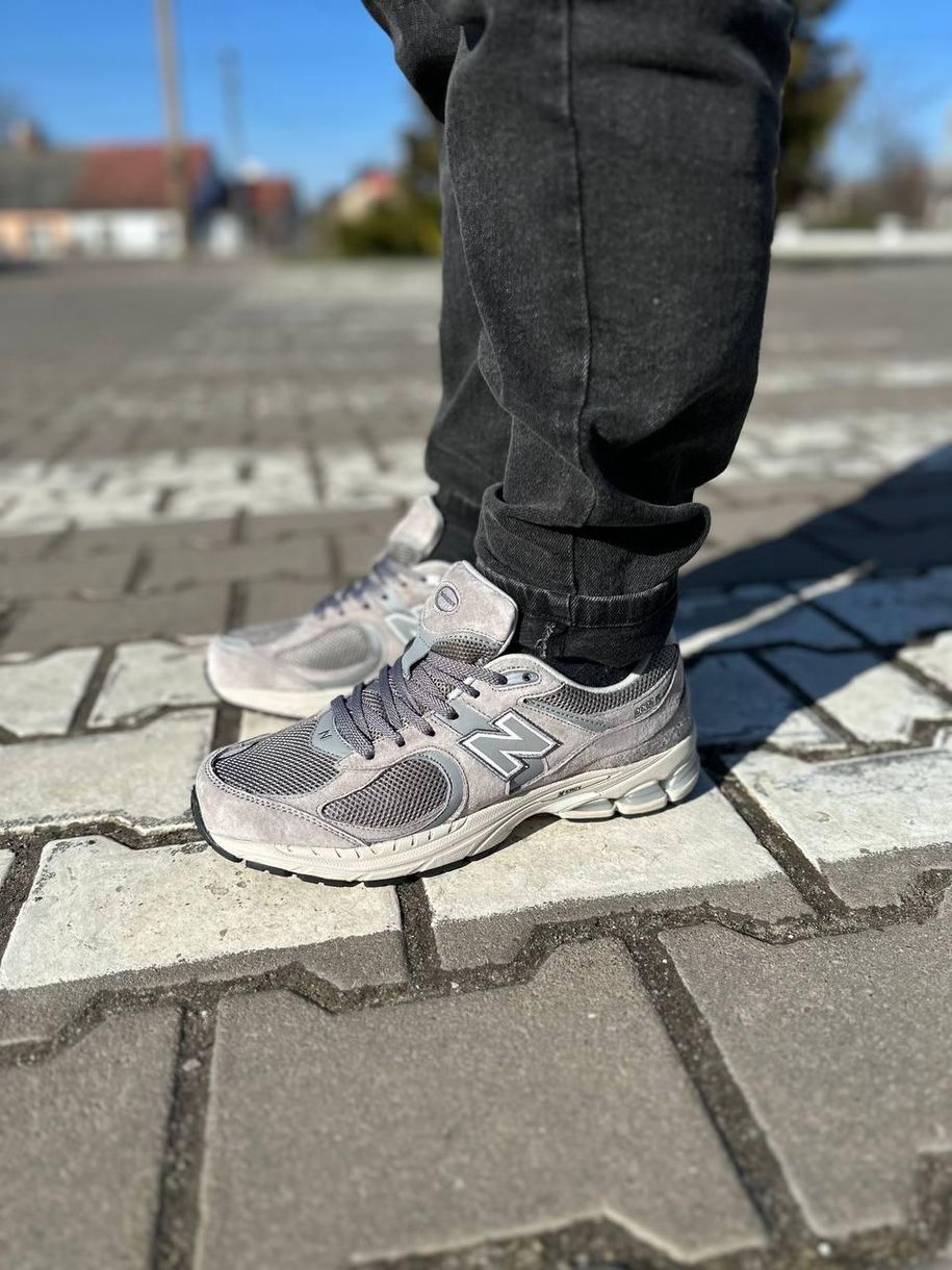 Кросівки New Balance 2002R Grey Black v2 4162 фото