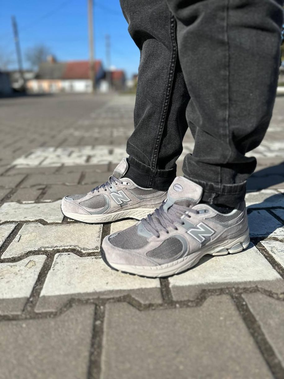 Кросівки New Balance 2002R Grey Black v2 4162 фото