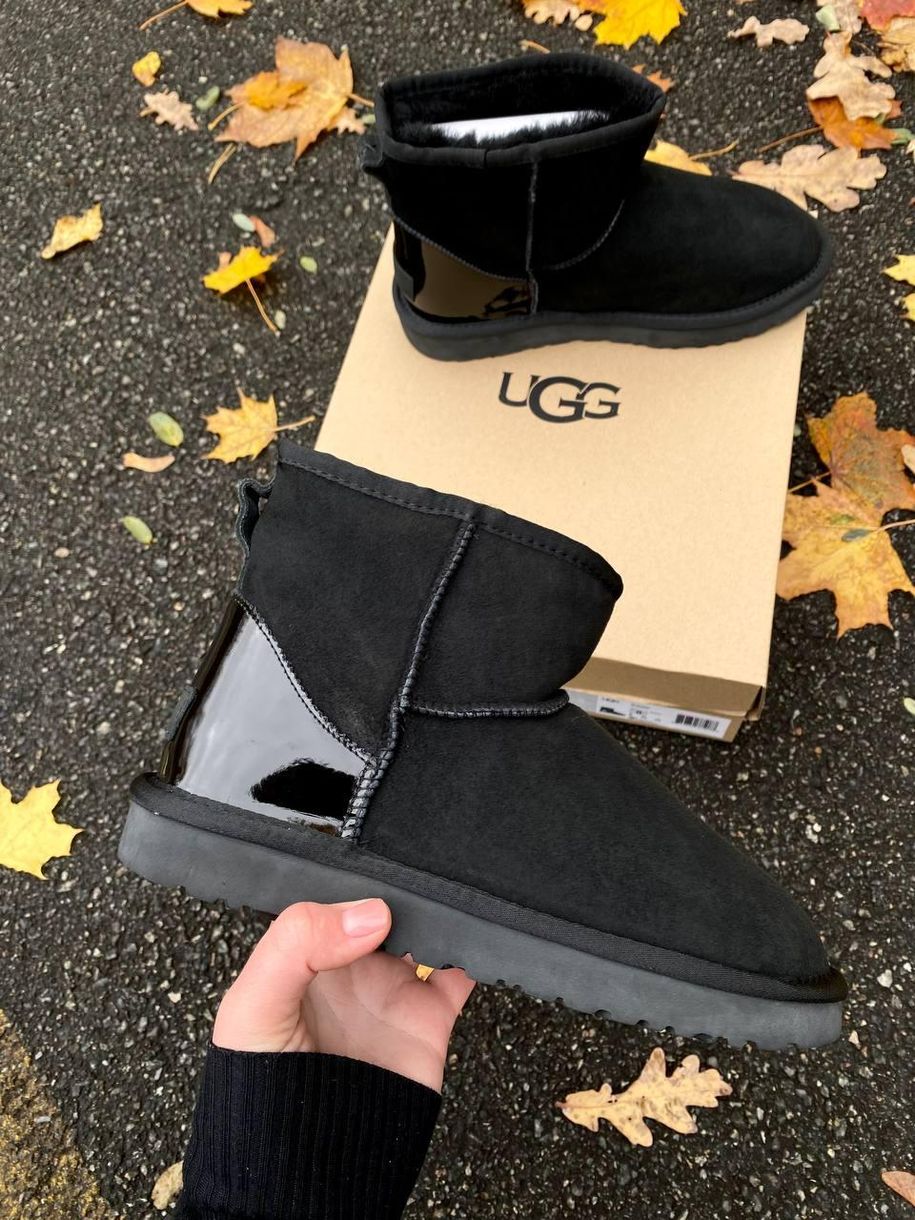 Зимние сапоги Ugg Black Metallic Suede 5359 фото