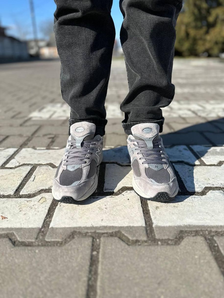 Кросівки New Balance 2002R Grey Black v2 4162 фото