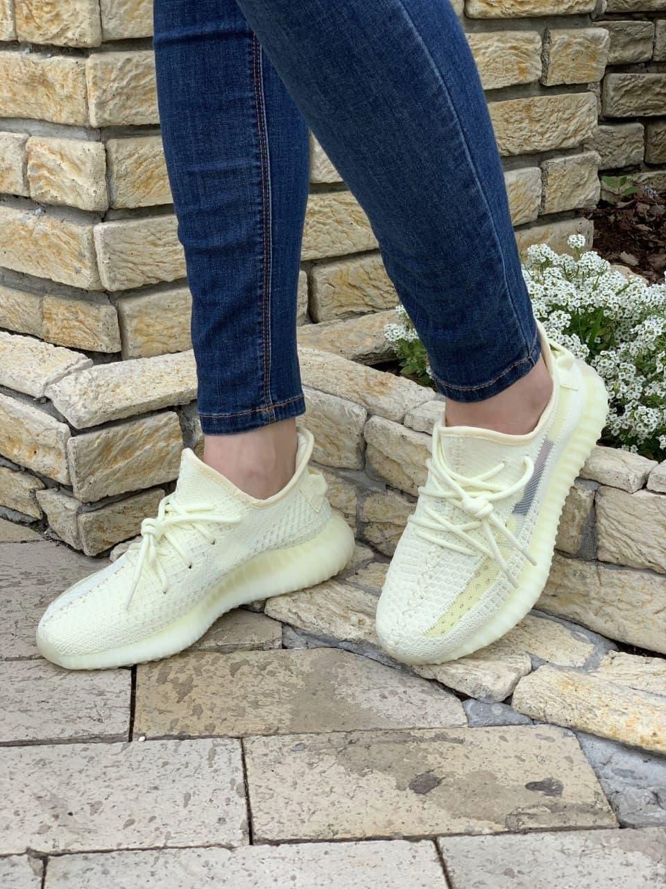 Yeezy 350 best sale v2 lemon