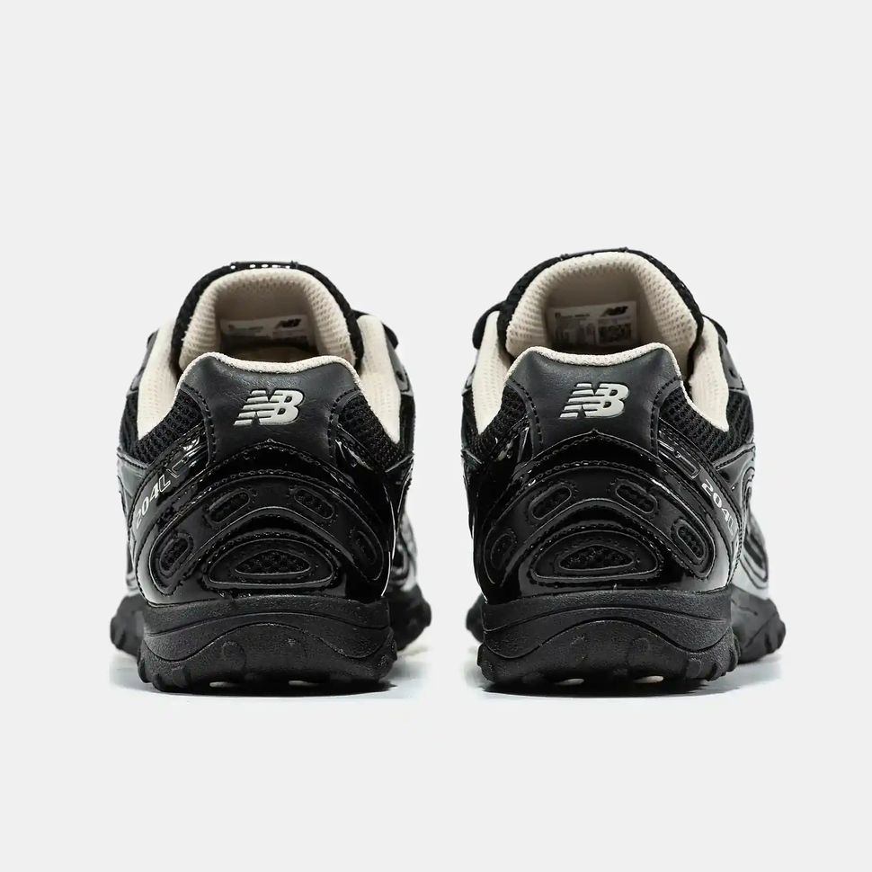 New Balance 204L Black Gloss Silver