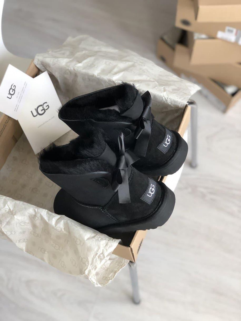 Зимові чоботи UGG Bailey Bow Black 5310 фото