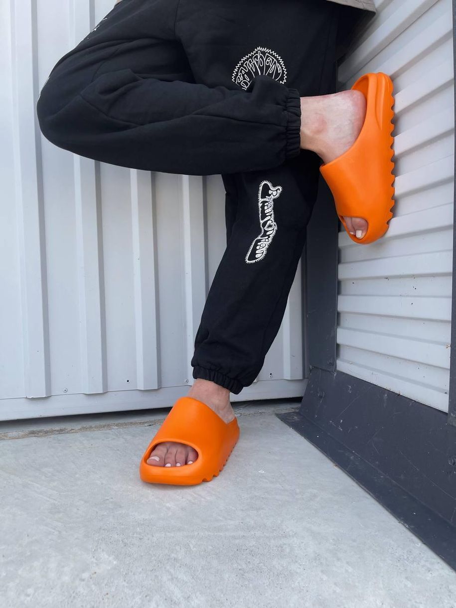 Шльопанці Adidas Yeezy Slide Orange 7012 фото