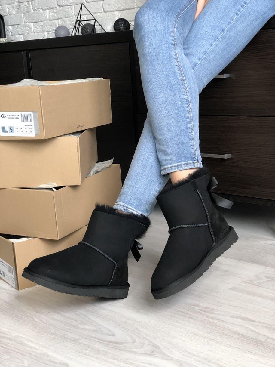 Зимові чоботи UGG Bailey Bow Black 5310 фото