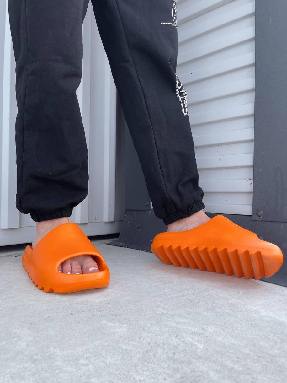 Шльопанці Adidas Yeezy Slide Orange 7012 фото