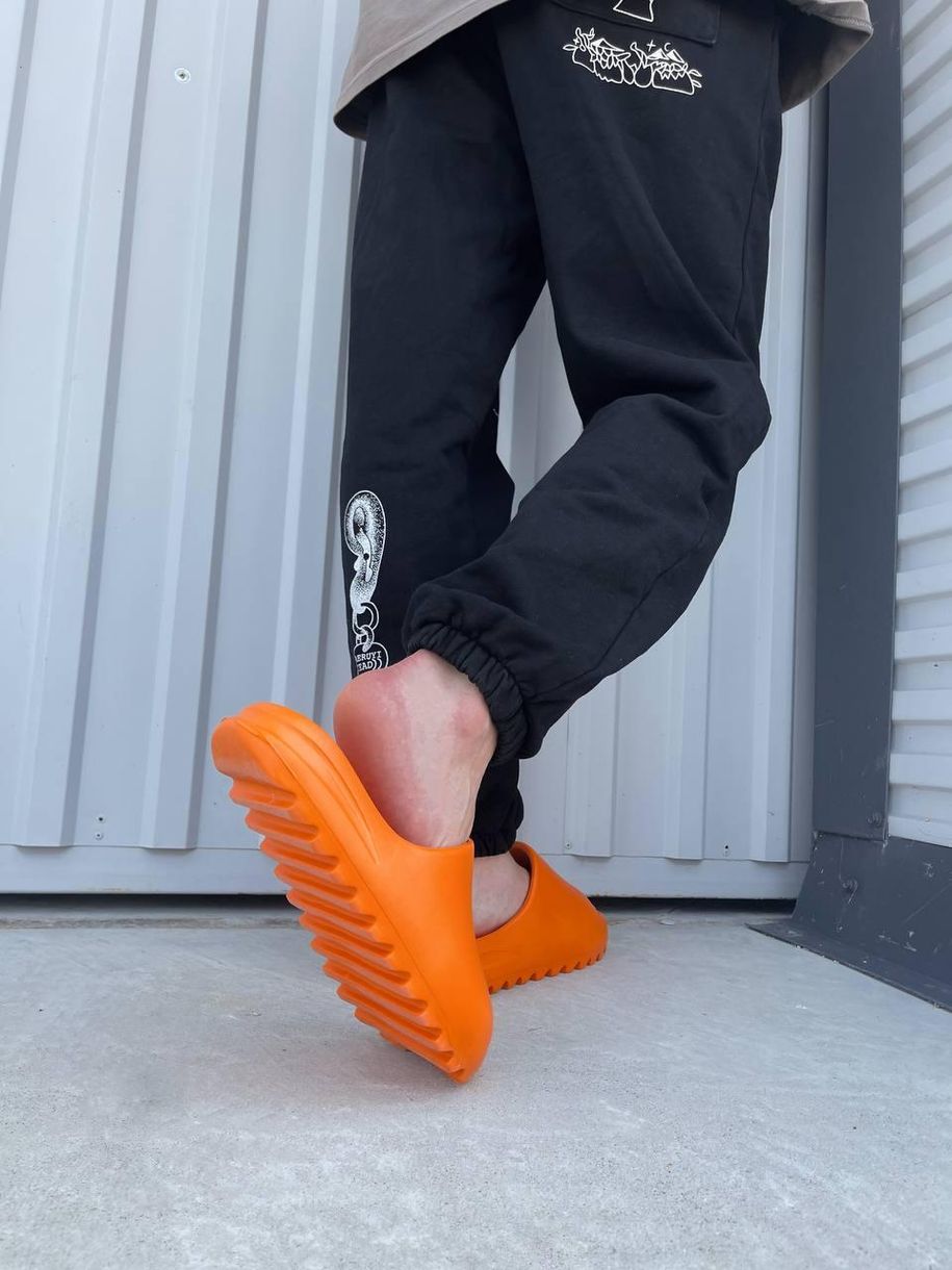 Шльопанці Adidas Yeezy Slide Orange 7012 фото