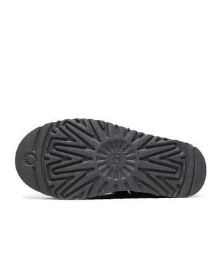 UGG Classic Dipper Boot Black
