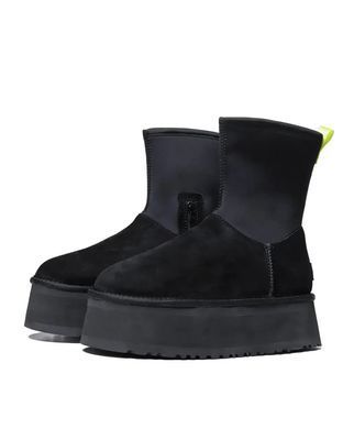 UGG Classic Dipper Boot Black