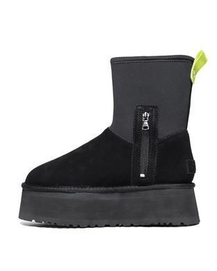 UGG Classic Dipper Boot Black