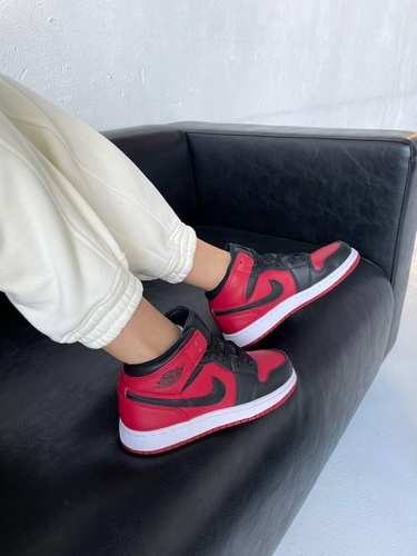 Nike Air Jordan 1 Retro Mid Red Black White 2049 фото
