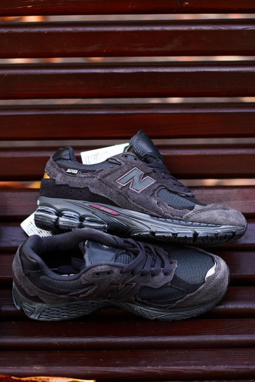 Кроссовки New Balance 2002R Dark 8383 фото