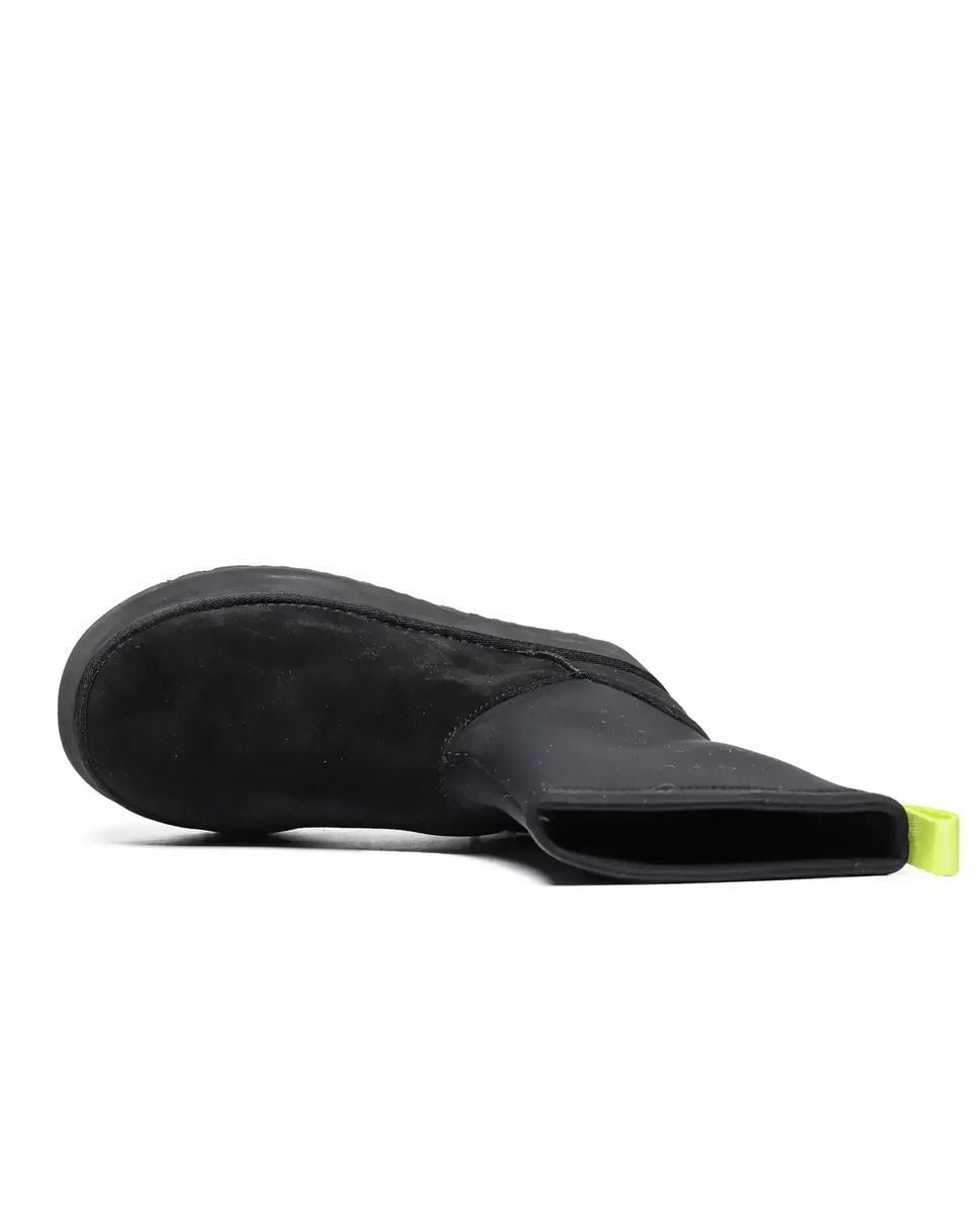 UGG Classic Dipper Boot Black