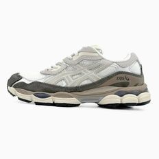 Asics Gel-NYC Desert Cloud