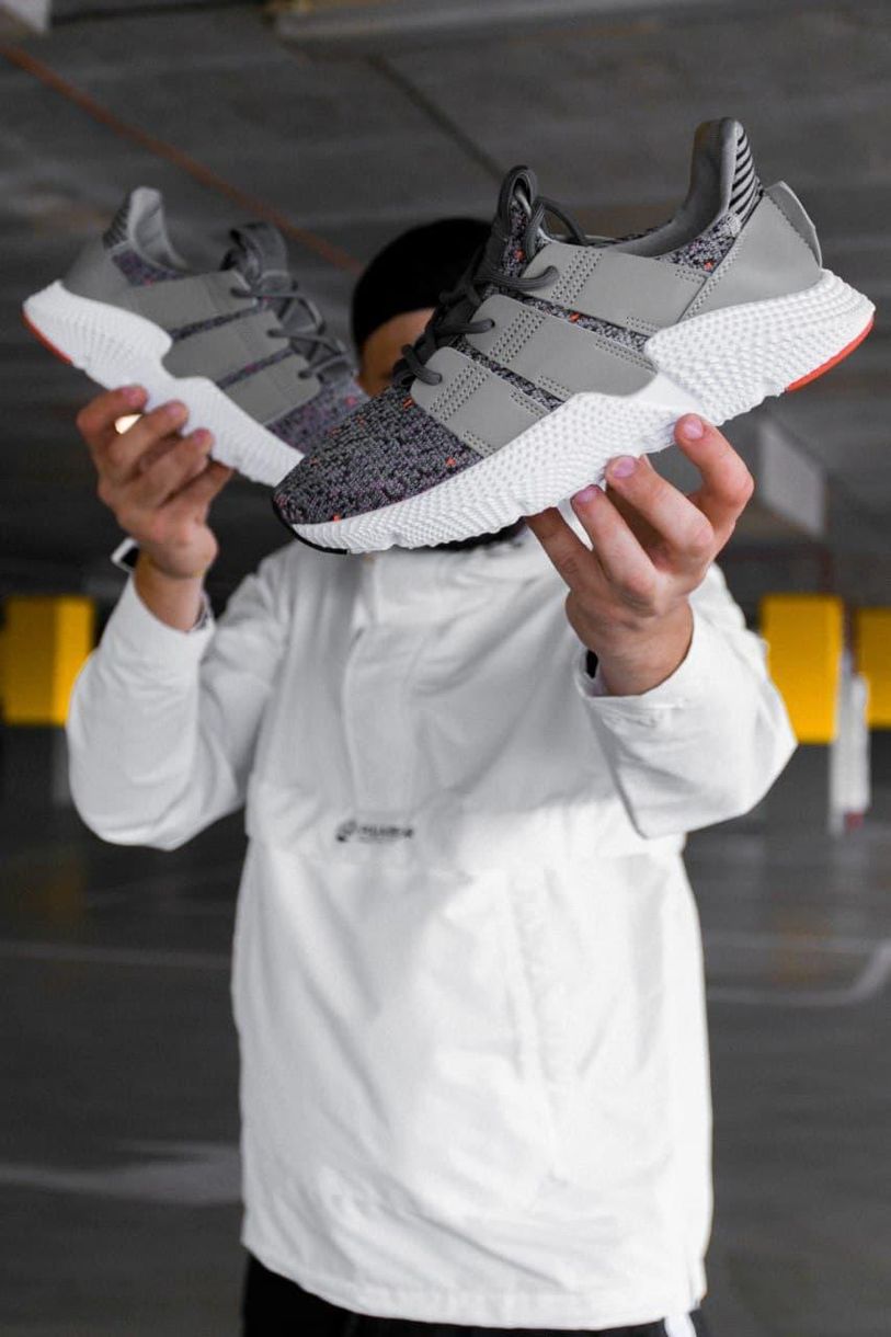 Кросівки Adidas Prophere Grey Solar Red 2777 фото