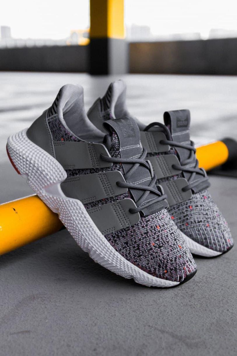 Кросівки Adidas Prophere Grey Solar Red 2777 фото