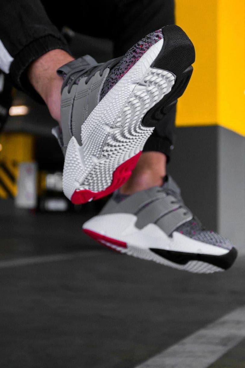 Кросівки Adidas Prophere Grey Solar Red 2777 фото