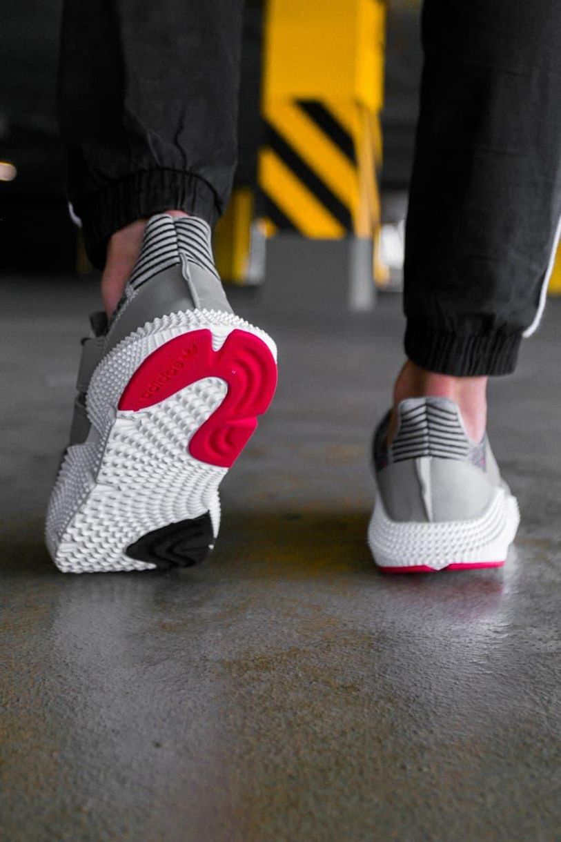 Кросівки Adidas Prophere Grey Solar Red 2777 фото