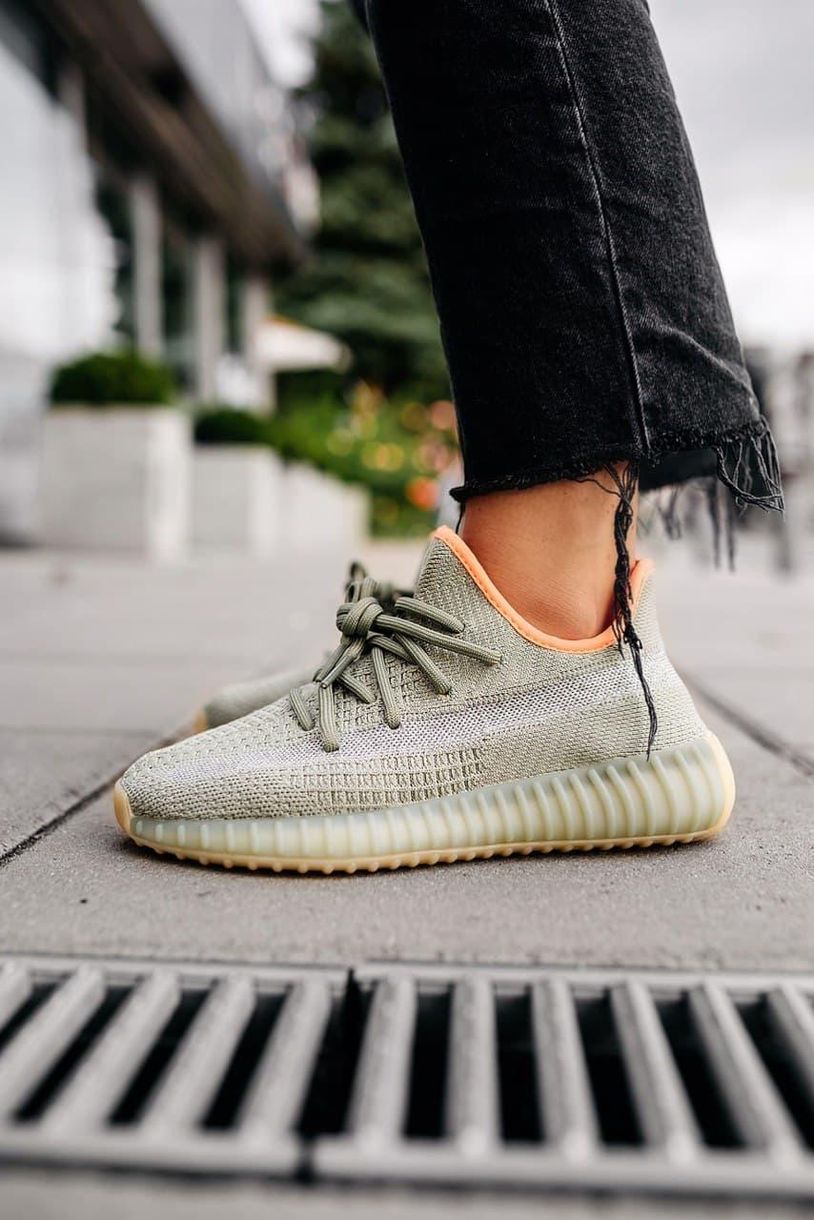 Кросівки Adidas Yeezy Boost 350 V2 Desert Sage 3004 фото