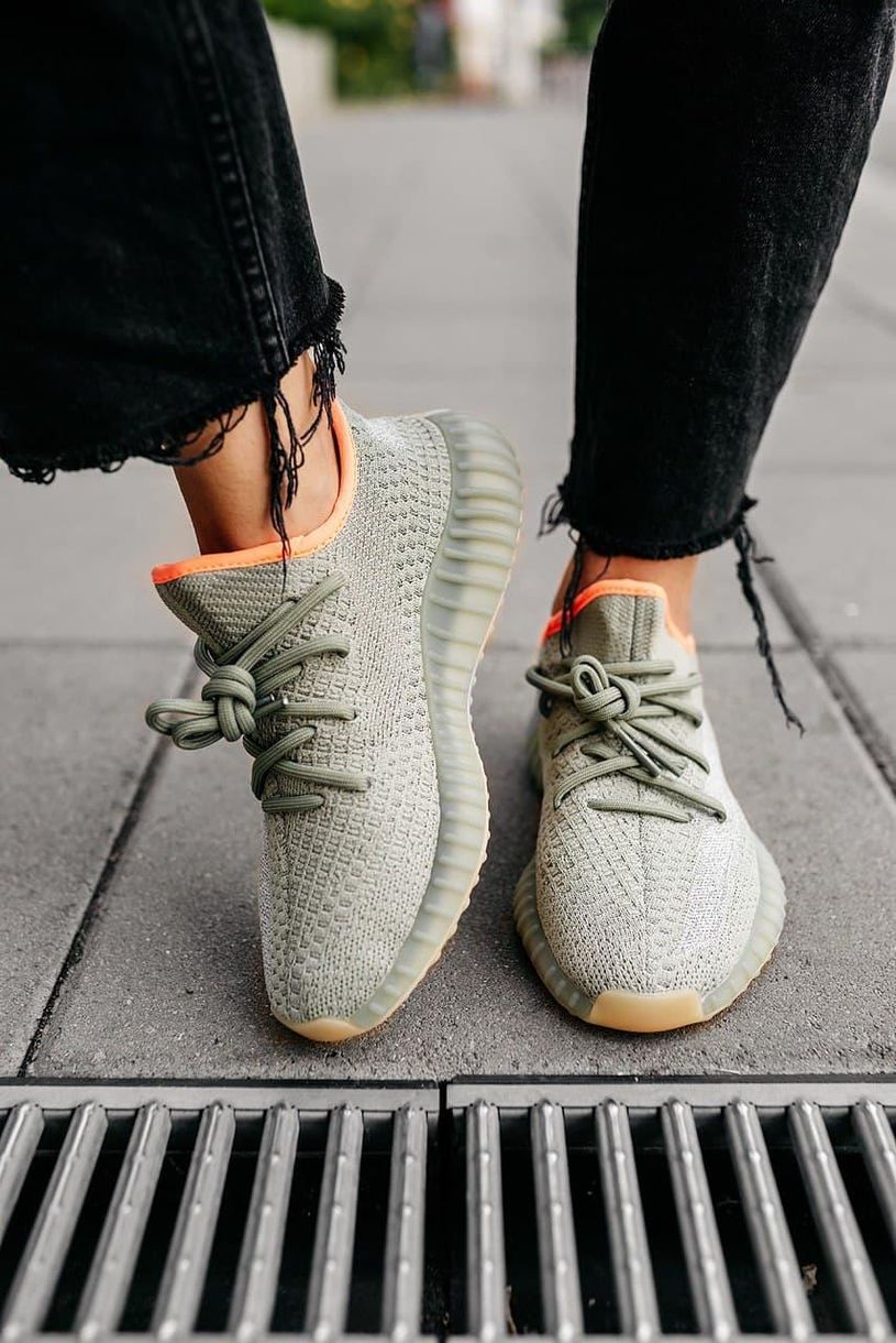 Кросівки Adidas Yeezy Boost 350 V2 Desert Sage 3004 фото