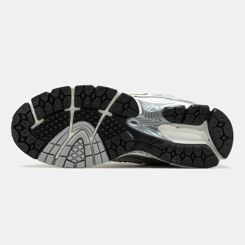 New Balance 1906R White Silver Gold