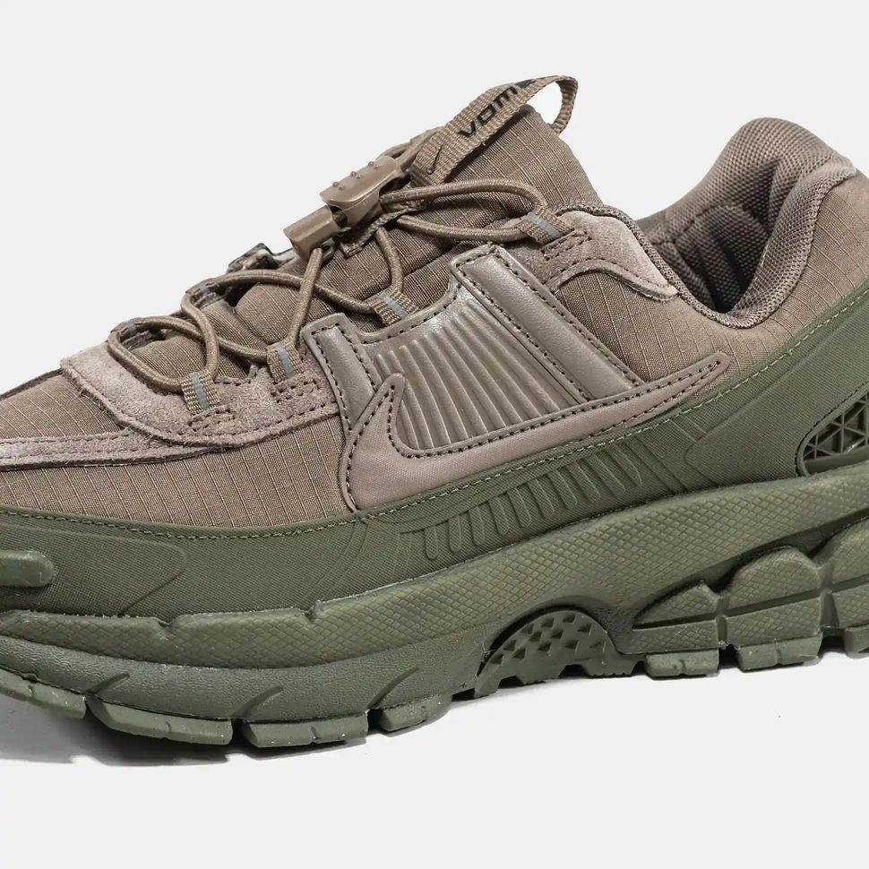 Nike Air Zoom Vomero Roam Olive Brown