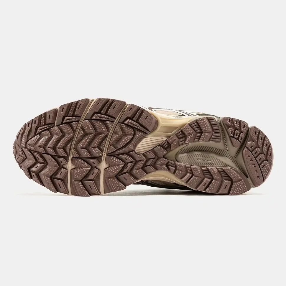 Asics Gel-Kahana 8 Beige Brown Olive